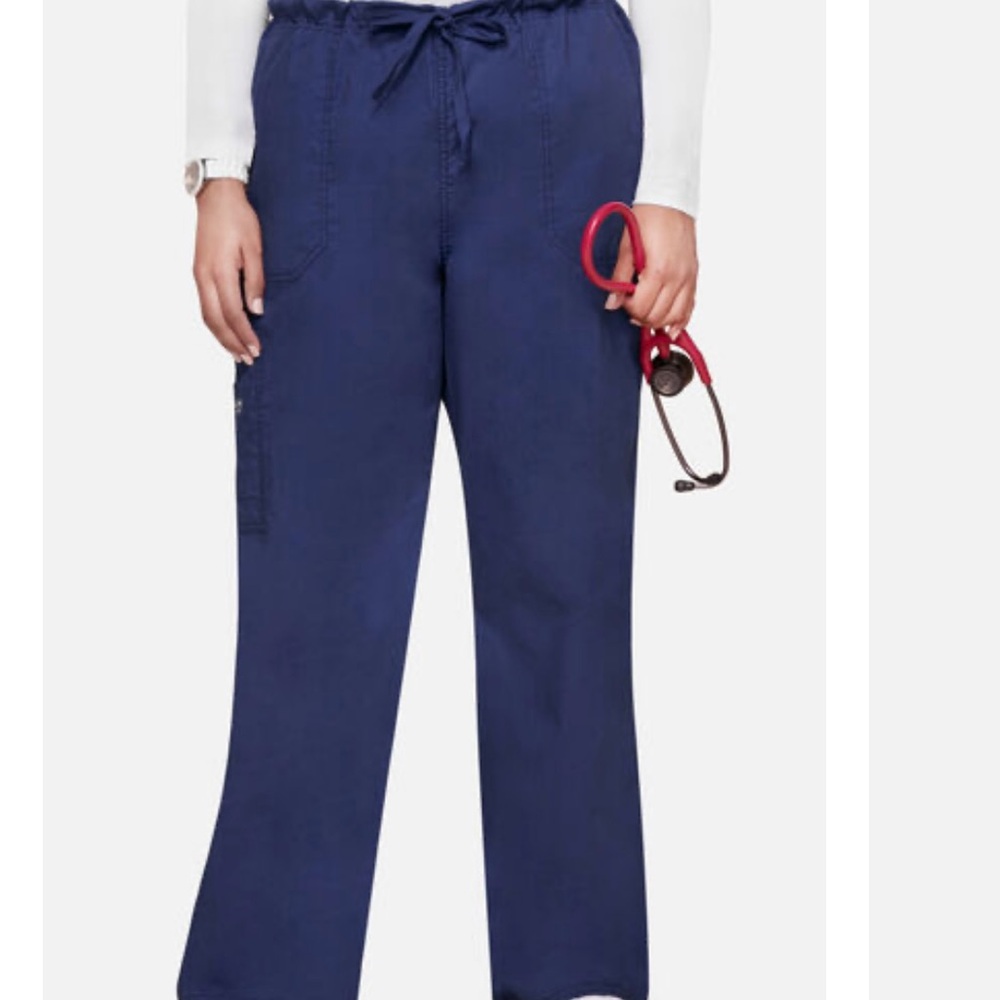 Core Stretch by Cherokee Workwear
Unisex Drawstring Cargo Scrub Pant size M